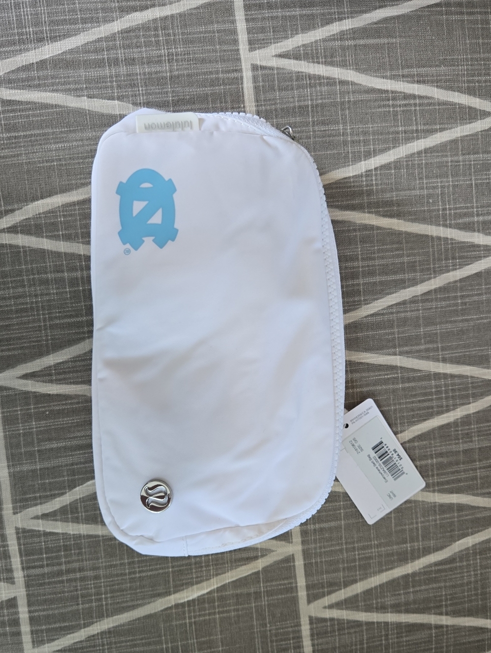 UNC Lululemon Belt Bag
